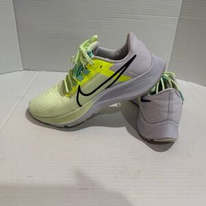 These are Nike Air Zoom Pegasus 38 Volt/Light Lemon 8.5